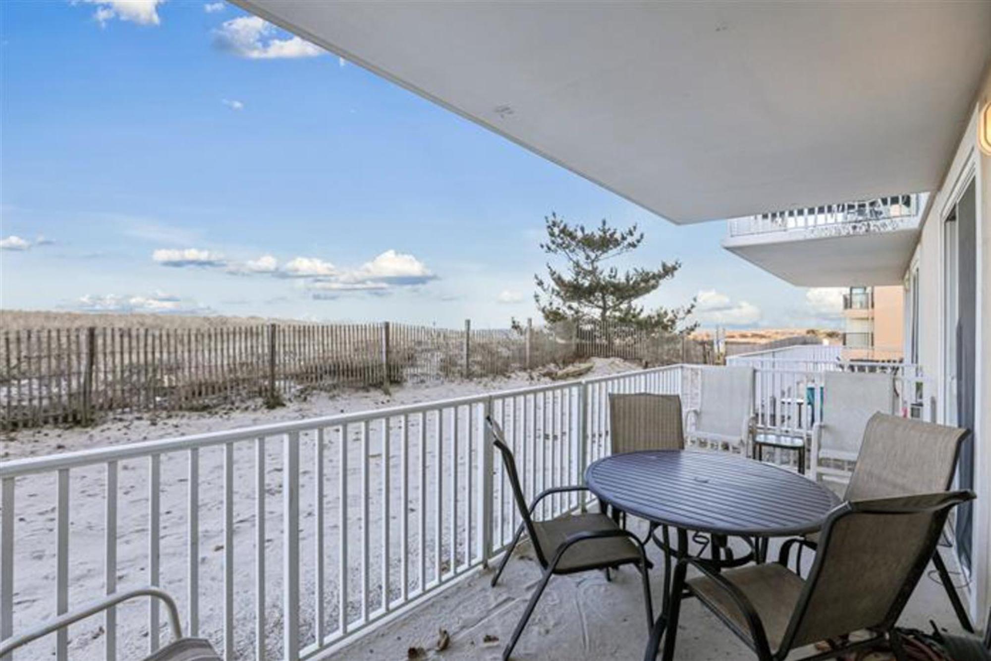 Adagio Villa Ocean City Room photo